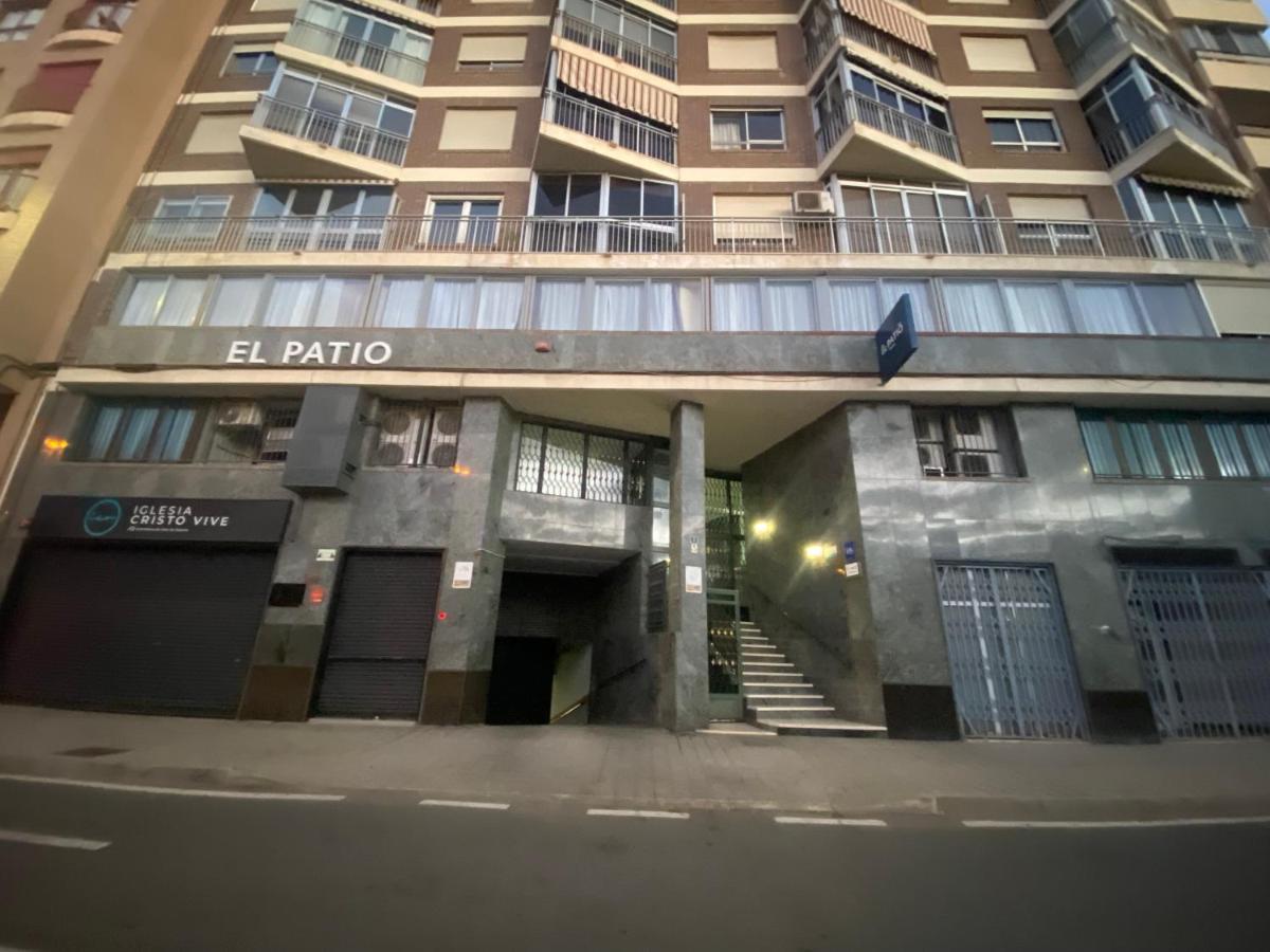 El Patio Hostal Аликанте Экстерьер фото