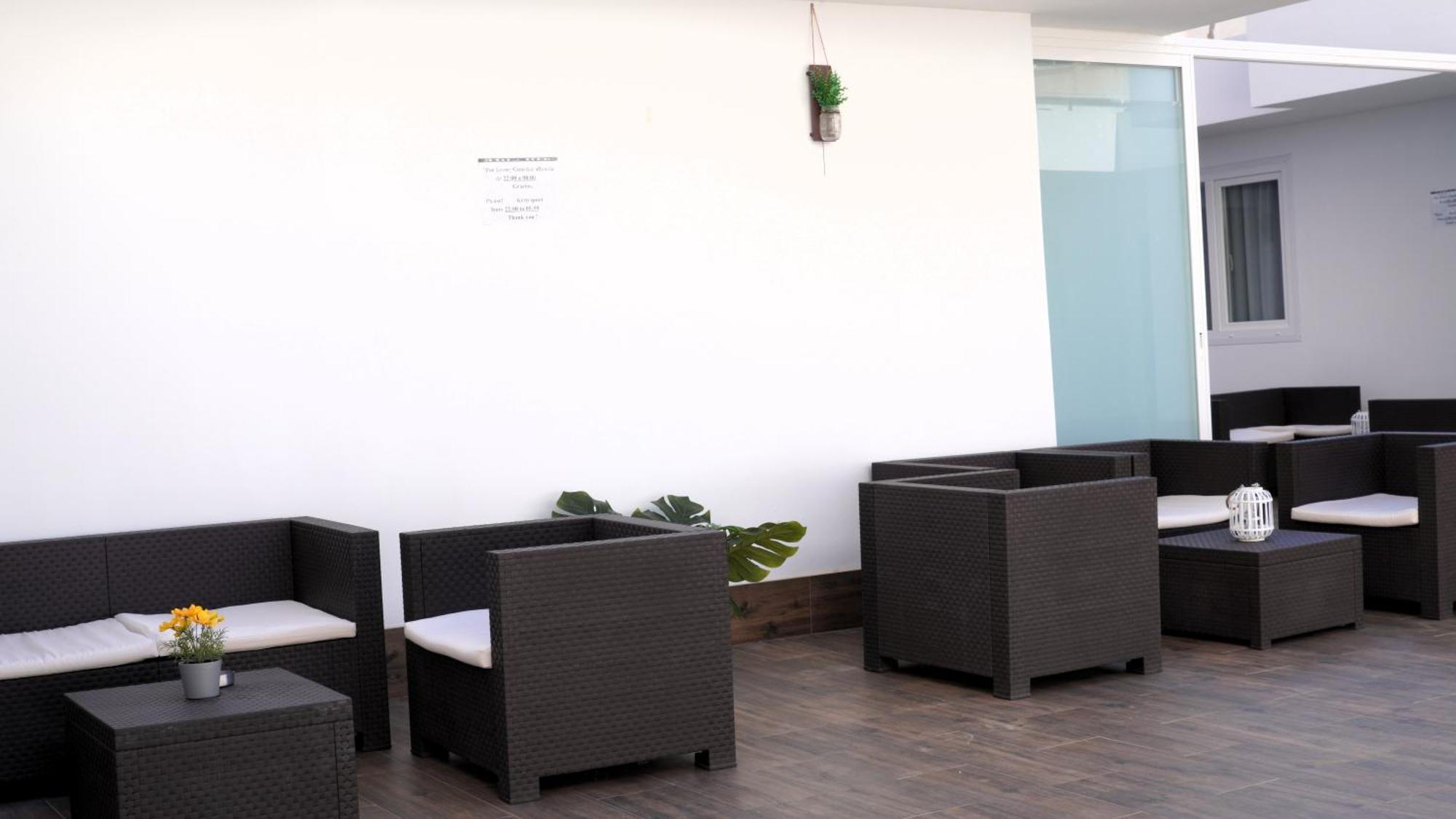 El Patio Hostal Аликанте Экстерьер фото