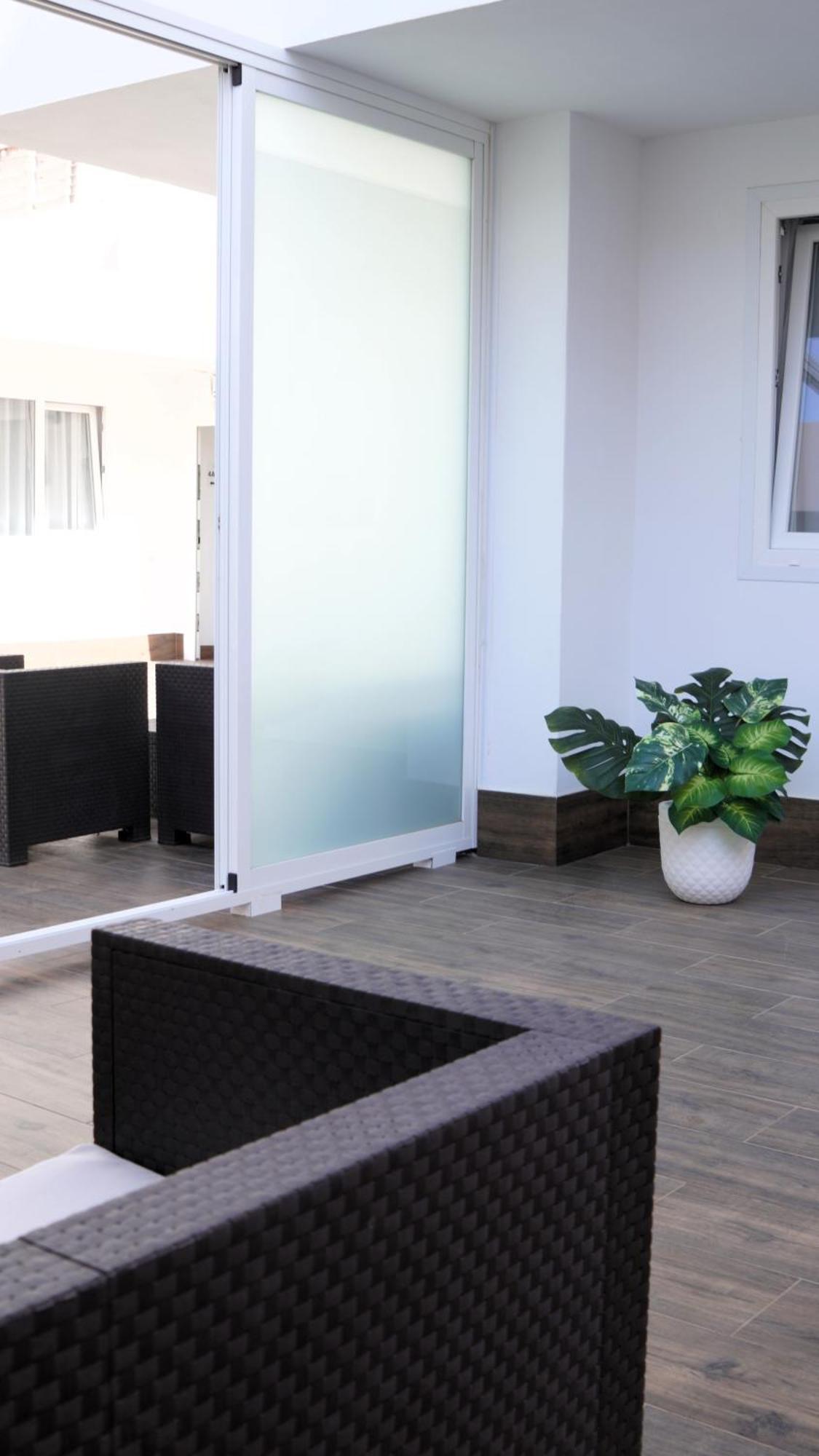 El Patio Hostal Аликанте Экстерьер фото